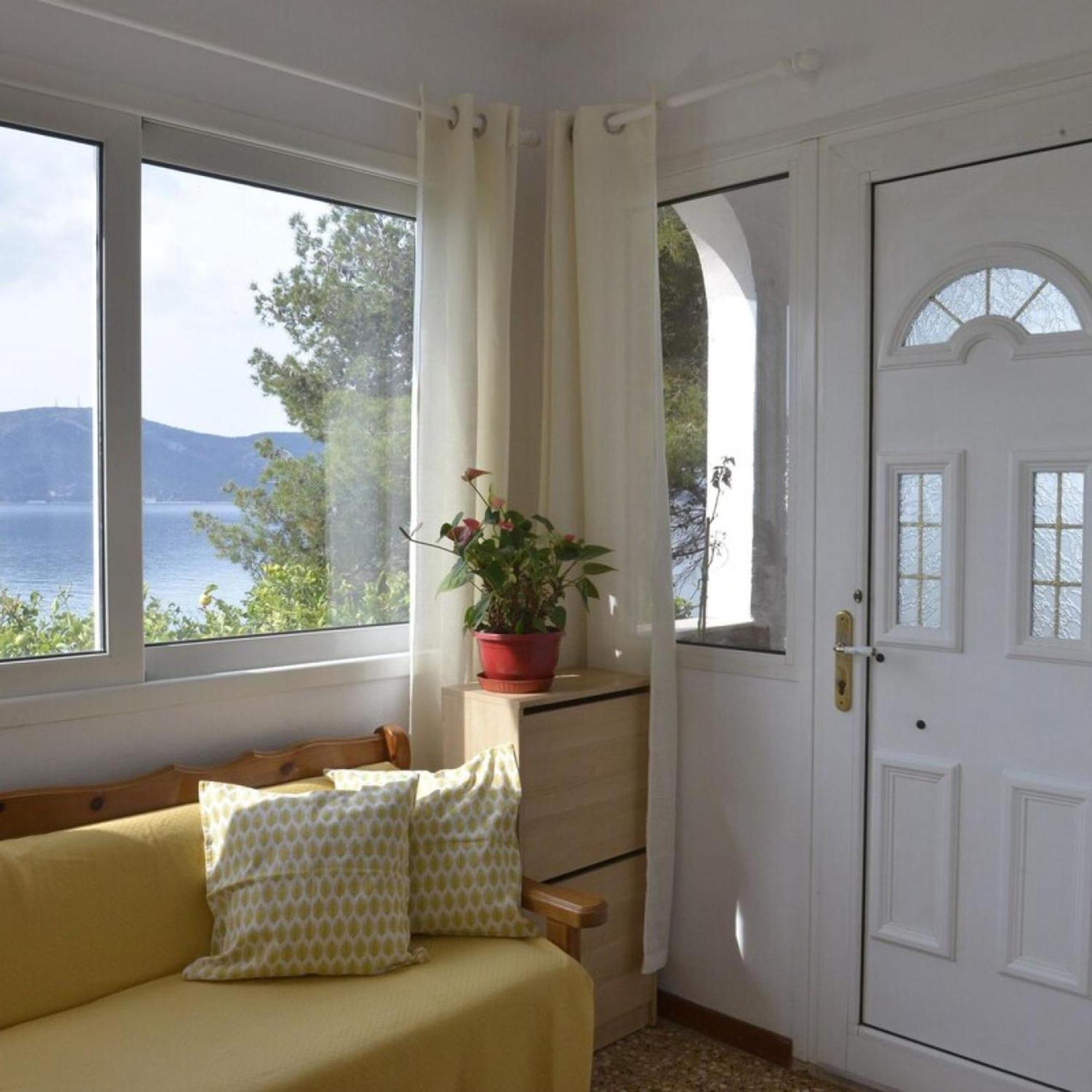 Salamis Beachfront House Extérieur photo